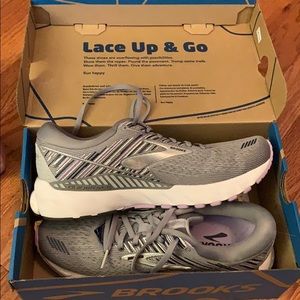 Brooks Adrenaline GTS 19